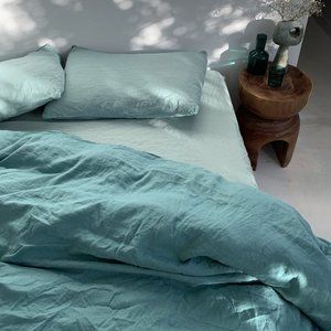 Dazed but Amazed Linen Bedding Set